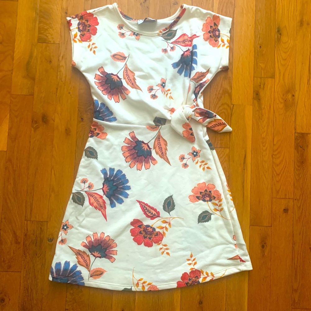 Girls Old Navy Flowery Dress